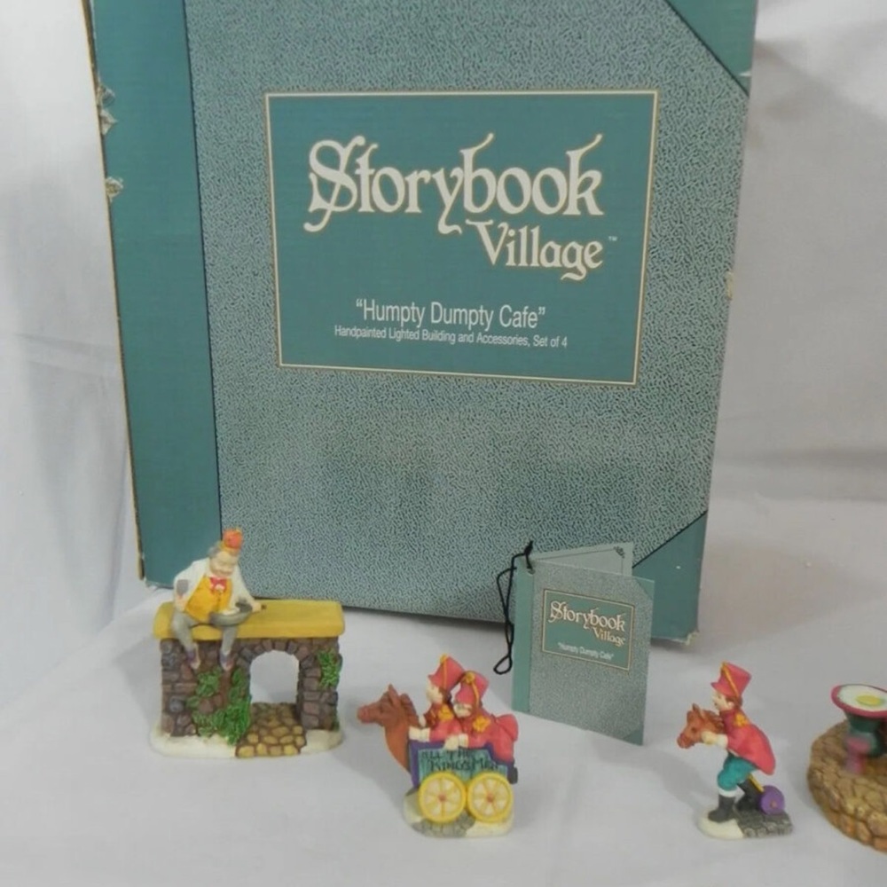 Dept 56 STORYBOOK VILLAGE Humpty Dumpty Cafe Lighted Building w 3 Figures & Box